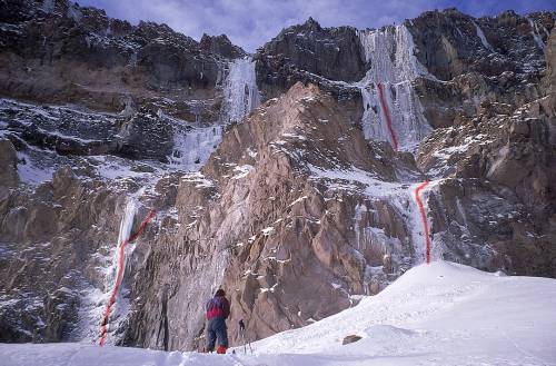 Ice falls of Volc�n San Jos�, 2001, photo: M.W.